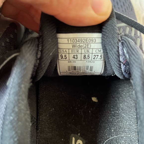 Brooks men’s running sneakers - Picture 5 of 6